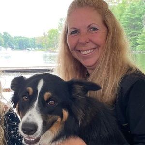 Meet your Posher, Caroline